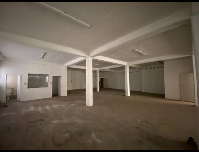 2,210M² WAREHOUSE FOR SALE IN INDUSTRIA NORTH